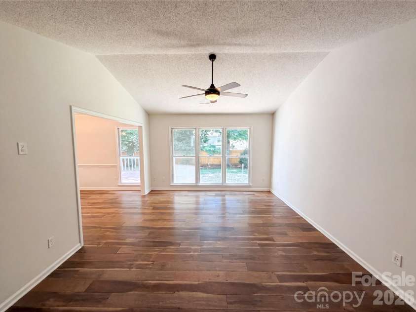 13622 Tynecastle Lane, Matthews, NC 28105.  MLS# CAR4378462, YatesRealty ID 39213. 