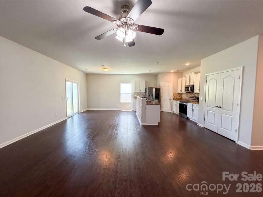 4034 Rosfield Drive, Charlotte, NC 28214.  MLS# CAR4390832, YatesRealty ID 39216. 