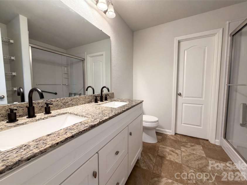 4034 Rosfield Drive, Charlotte, NC 28214.  MLS# CAR4390832, YatesRealty ID 39216. 