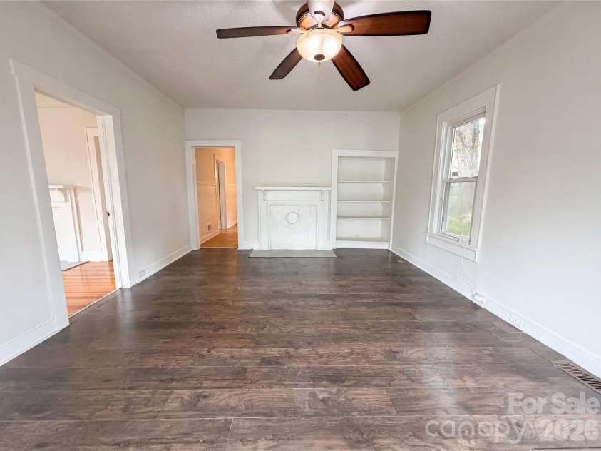435 16th Street, Cramerton, NC 28032.  MLS# CAR4392054, YatesRealty ID 39217. 