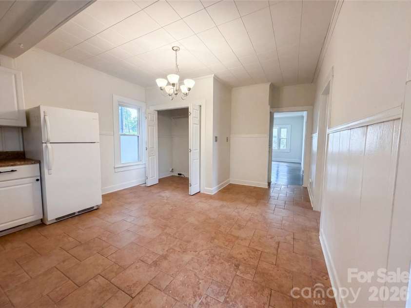 435 16th Street, Cramerton, NC 28032.  MLS# CAR4392054, YatesRealty ID 39217. 