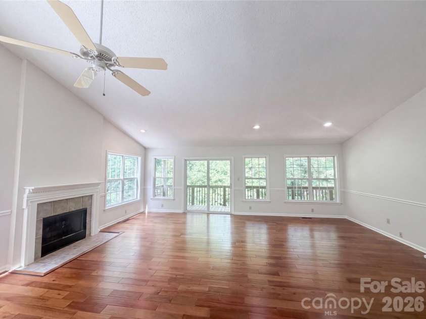 221 Grandview Drive, Statesville, NC 28677.  MLS# CAR4392074, YatesRealty ID 39218. 