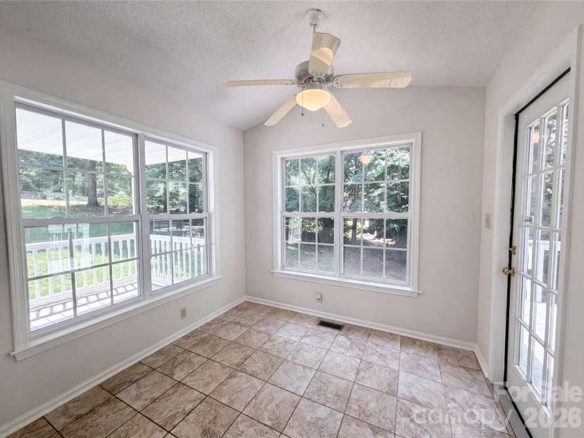 221 Grandview Drive, Statesville, NC 28677.  MLS# CAR4392074, YatesRealty ID 39218. 
