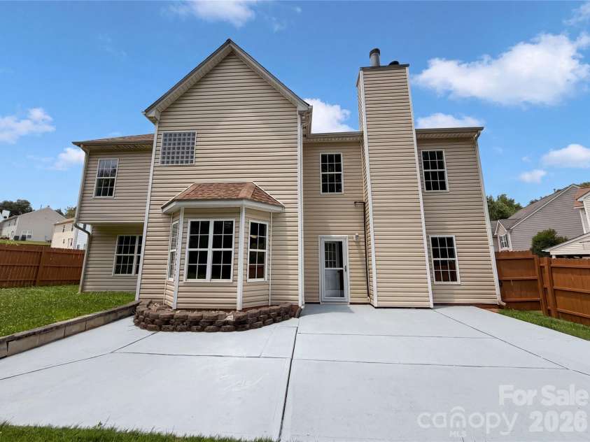 4024 Fifendrum Lane, Charlotte, NC 28216.  MLS# CAR4392269, YatesRealty ID 39219. 