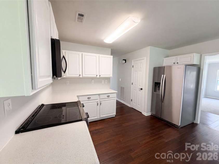 4024 Fifendrum Lane, Charlotte, NC 28216.  MLS# CAR4392269, YatesRealty ID 39219. 