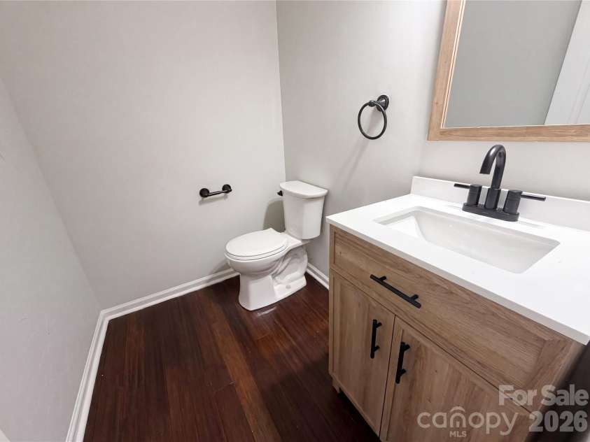 4024 Fifendrum Lane, Charlotte, NC 28216.  MLS# CAR4392269, YatesRealty ID 39219. 