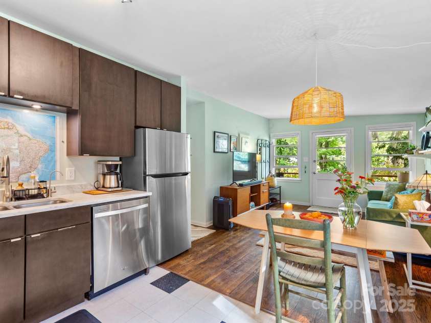 12 Rex Drive, Asheville, NC 28806.  MLS# CAR4299287, YatesRealty ID 3922. 