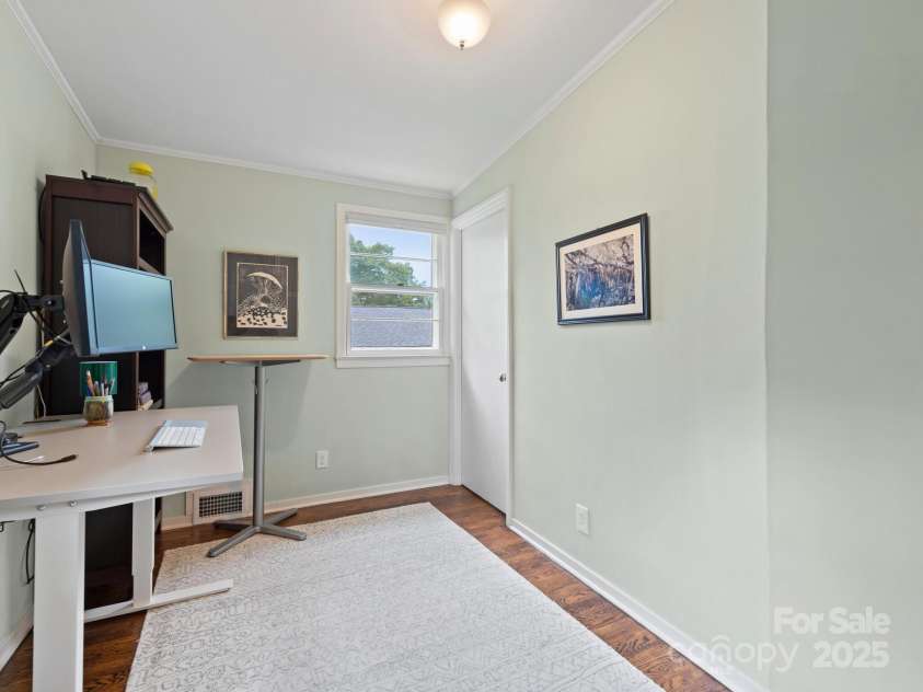 12 Rex Drive, Asheville, NC 28806.  MLS# CAR4299287, YatesRealty ID 3922. 