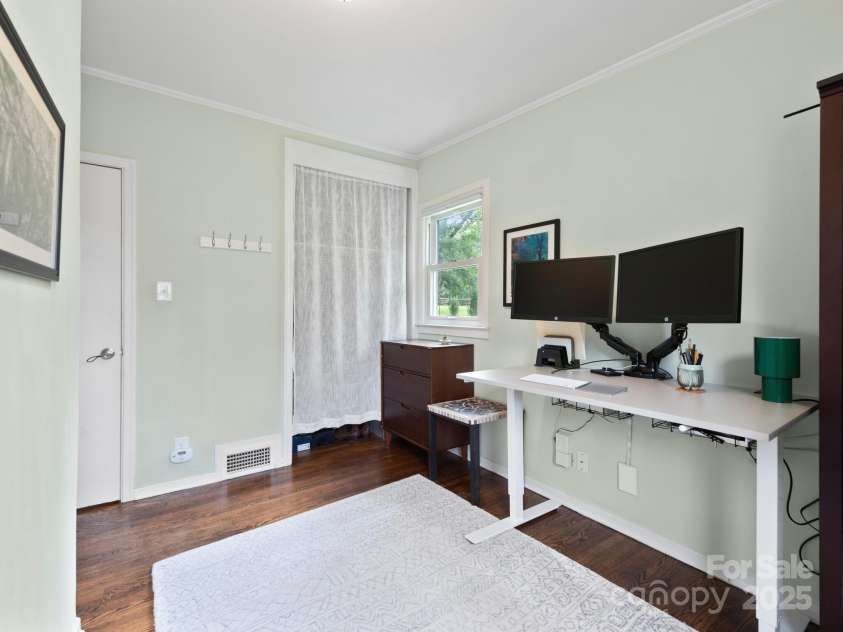 12 Rex Drive, Asheville, NC 28806.  MLS# CAR4299287, YatesRealty ID 3922. 