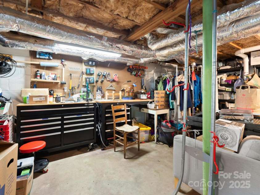 12 Rex Drive, Asheville, NC 28806.  MLS# CAR4299287, YatesRealty ID 3922. Workshop