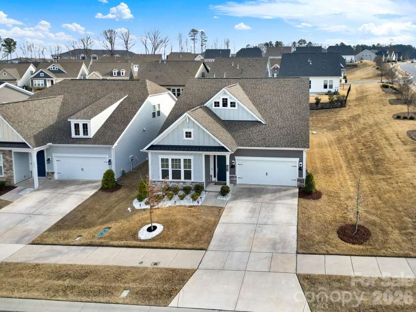 18033 Grey Mossrun Drive, Charlotte, NC 28278.  MLS# CAR4350029, YatesRealty ID 3922. 