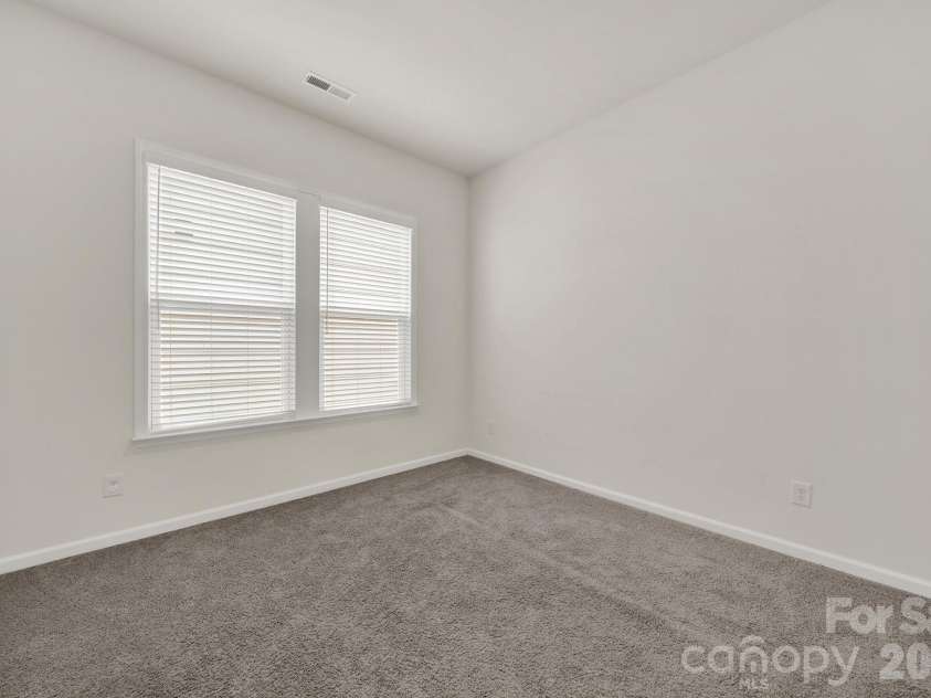 18033 Grey Mossrun Drive, Charlotte, NC 28278.  MLS# CAR4350029, YatesRealty ID 3922. 