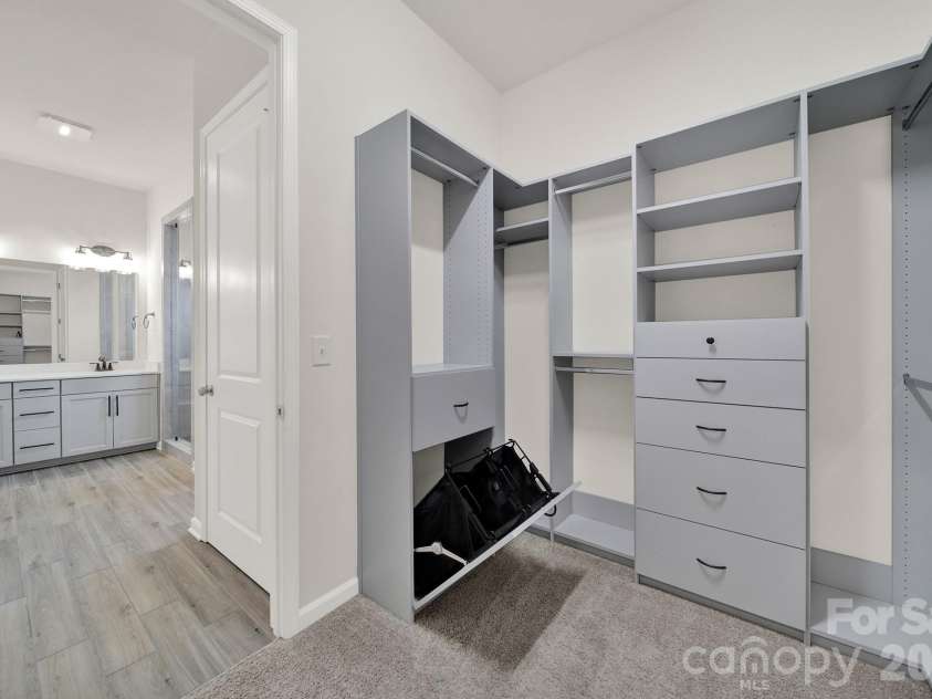 18033 Grey Mossrun Drive, Charlotte, NC 28278.  MLS# CAR4350029, YatesRealty ID 3922. 