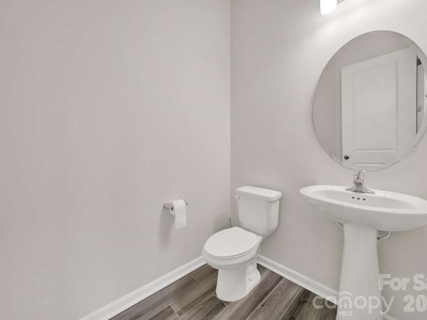 18033 Grey Mossrun Drive, Charlotte, NC 28278.  MLS# CAR4350029, YatesRealty ID 3922. 