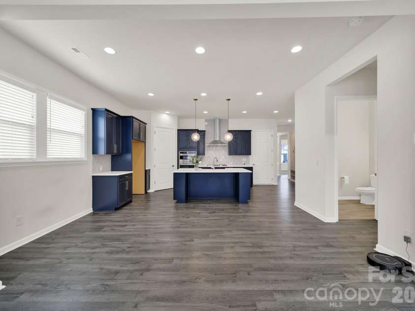 18033 Grey Mossrun Drive, Charlotte, NC 28278.  MLS# CAR4350029, YatesRealty ID 3922. 
