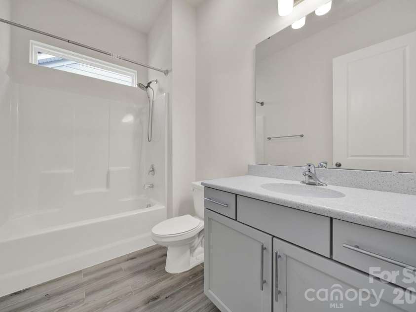 18033 Grey Mossrun Drive, Charlotte, NC 28278.  MLS# CAR4350029, YatesRealty ID 3922. 