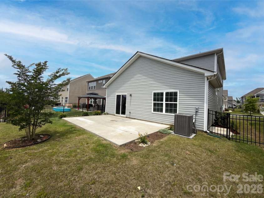7725 Sea Turtle Way, Lancaster, SC 29720.  MLS# CAR4392396, YatesRealty ID 39220. 