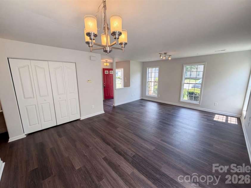 3831 Mohawk Court, Charlotte, NC 28215.  MLS# CAR4395683, YatesRealty ID 39222. 