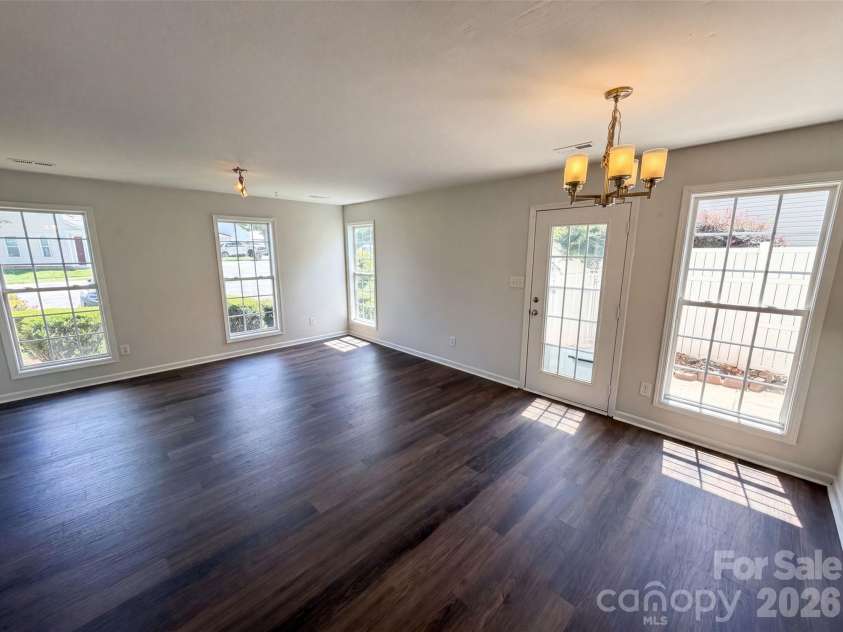 3831 Mohawk Court, Charlotte, NC 28215.  MLS# CAR4395683, YatesRealty ID 39222. 