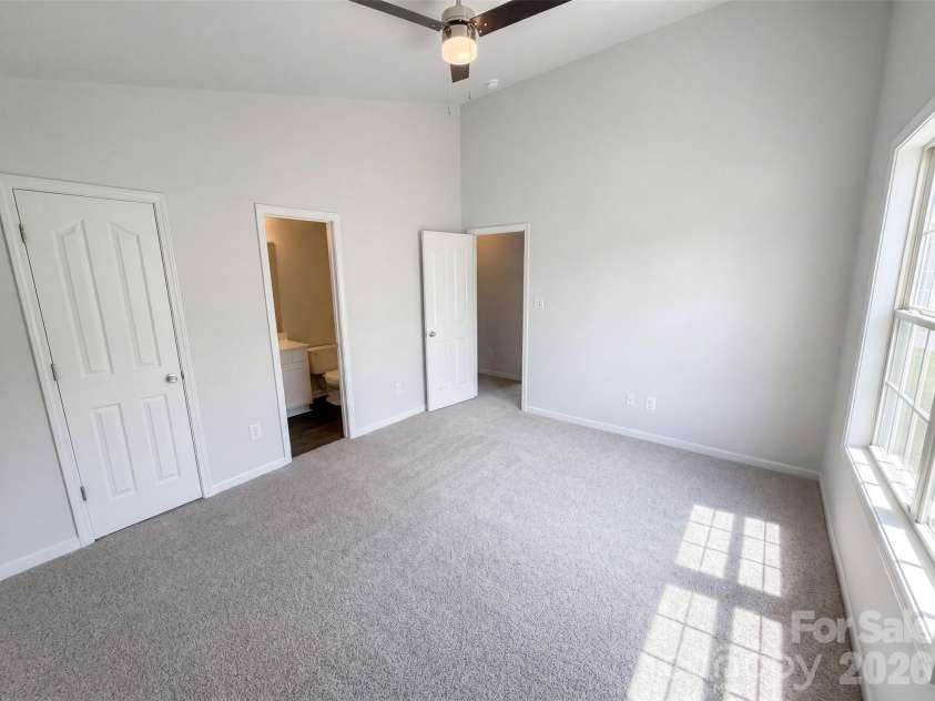 3831 Mohawk Court, Charlotte, NC 28215.  MLS# CAR4395683, YatesRealty ID 39222. 
