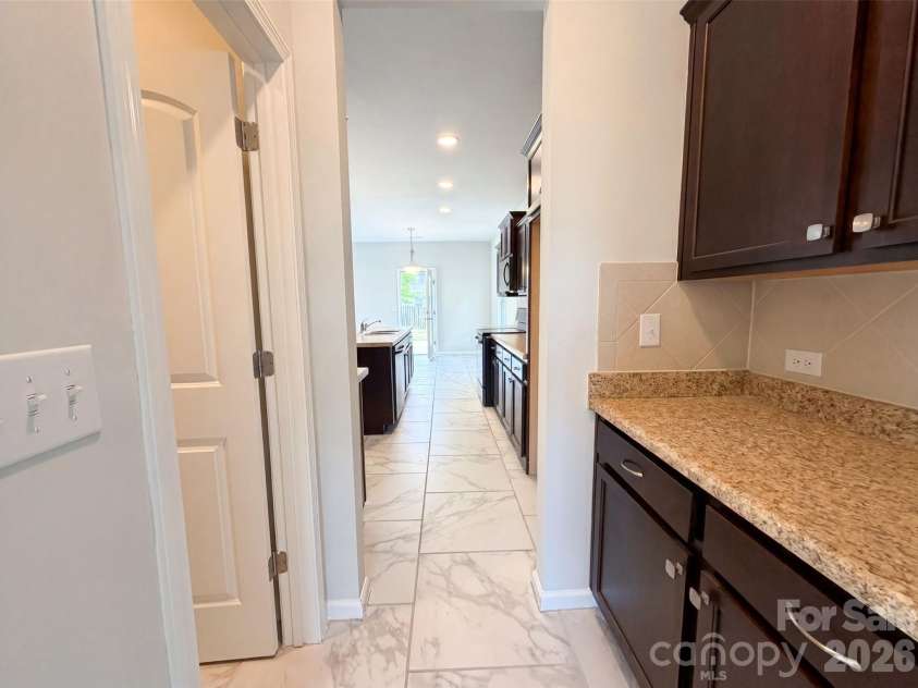 617 Heather Glen Crest, Rock Hill, SC 29732.  MLS# CAR4395720, YatesRealty ID 39224. 