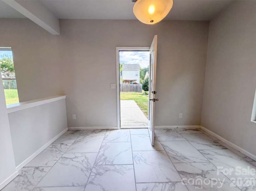 617 Heather Glen Crest, Rock Hill, SC 29732.  MLS# CAR4395720, YatesRealty ID 39224. 