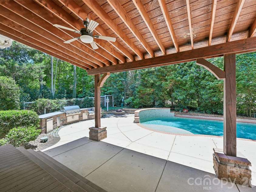 100 Mary Mack Lane, Fort Mill, SC 29715.  MLS# CAR4397090, YatesRealty ID 39225. 