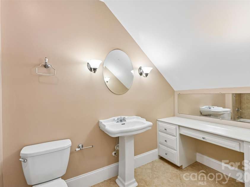 100 Mary Mack Lane, Fort Mill, SC 29715.  MLS# CAR4397090, YatesRealty ID 39225. 