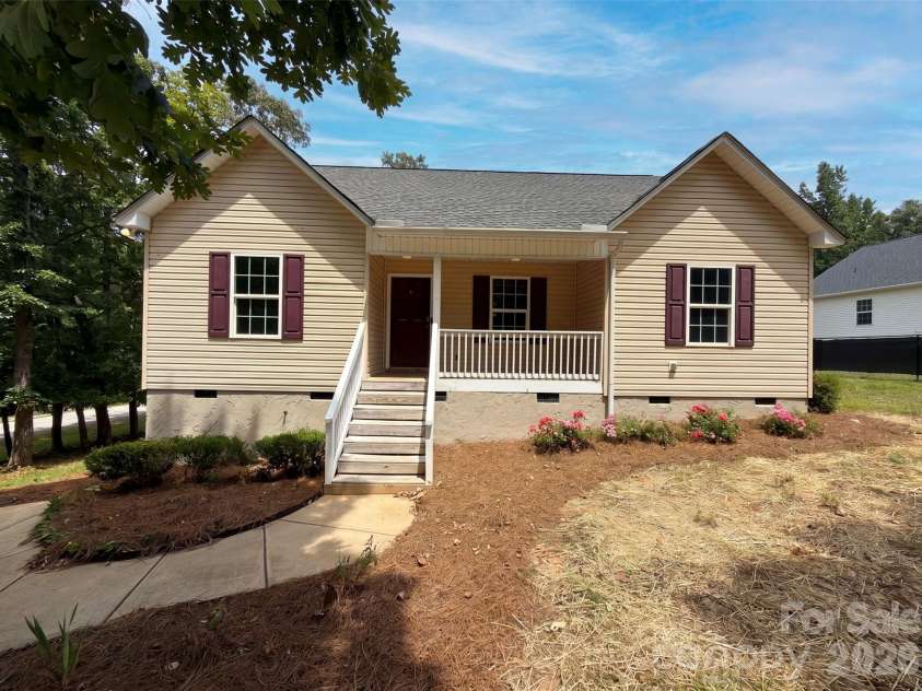 494 Hall Spencer Road, Catawba, SC 29704.  MLS# CAR4397971, YatesRealty ID 39226. 