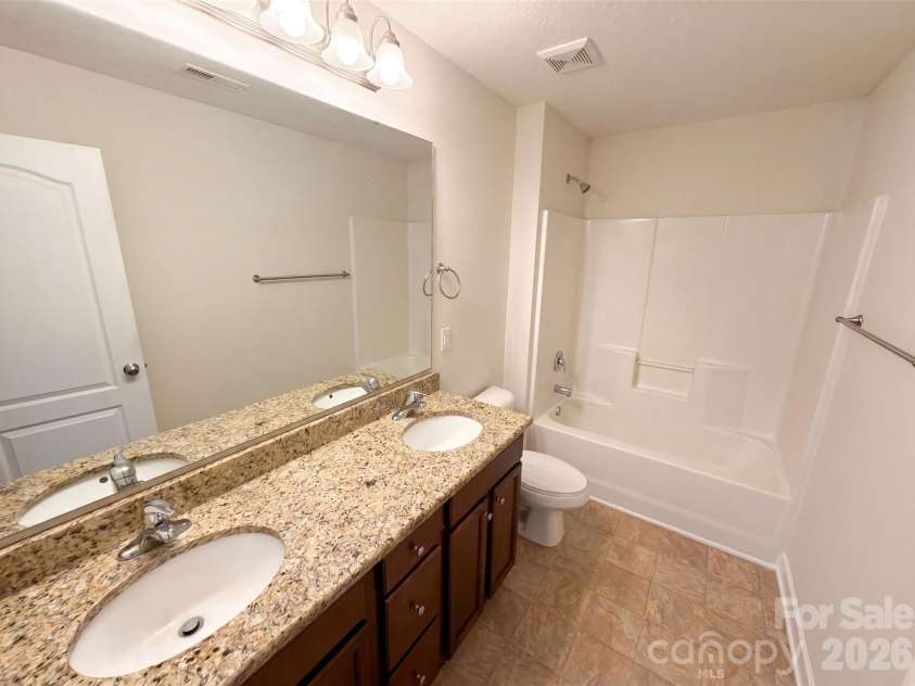 494 Hall Spencer Road, Catawba, SC 29704.  MLS# CAR4397971, YatesRealty ID 39226. 