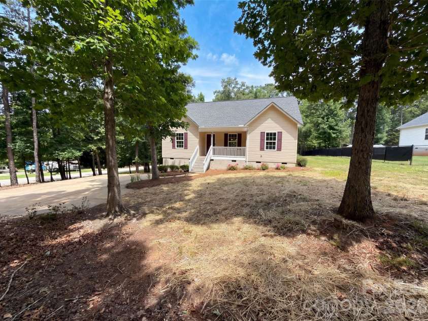 494 Hall Spencer Road, Catawba, SC 29704.  MLS# CAR4397971, YatesRealty ID 39226. 