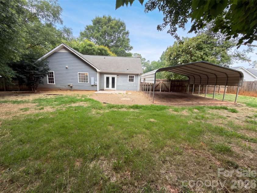 3505 Sandberry Drive, Waxhaw, NC 28173.  MLS# CAR4400977, YatesRealty ID 39228. 