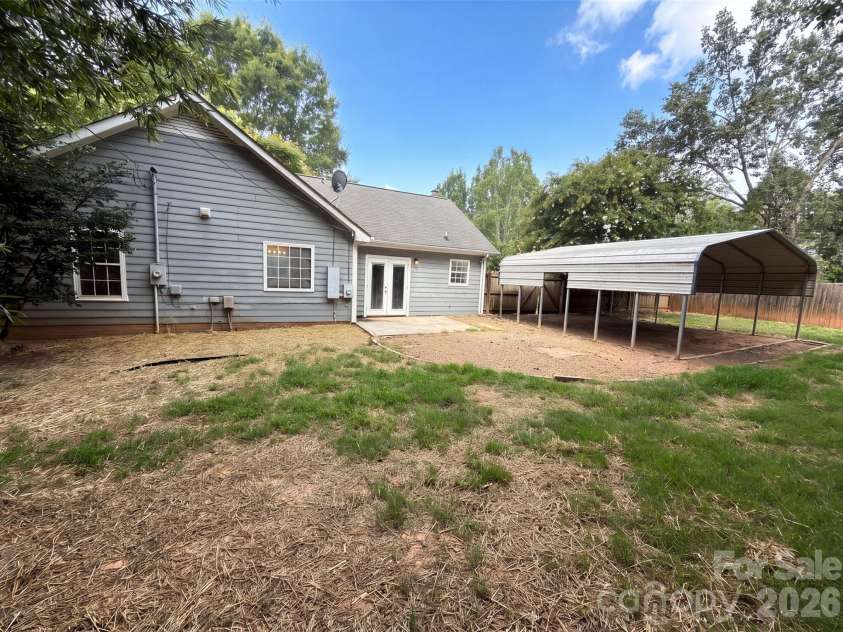3505 Sandberry Drive, Waxhaw, NC 28173.  MLS# CAR4400977, YatesRealty ID 39228. 