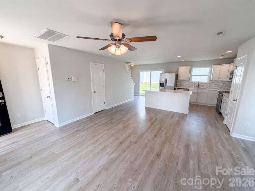 8222 Gabon Court, Charlotte, NC 28215.  MLS# CAR4400999, YatesRealty ID 39229. 