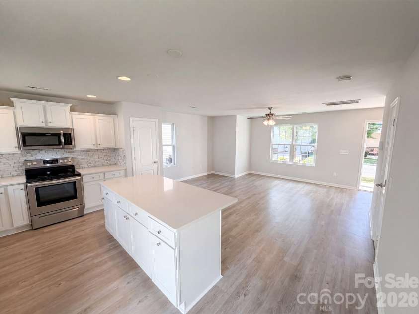 8222 Gabon Court, Charlotte, NC 28215.  MLS# CAR4400999, YatesRealty ID 39229. 