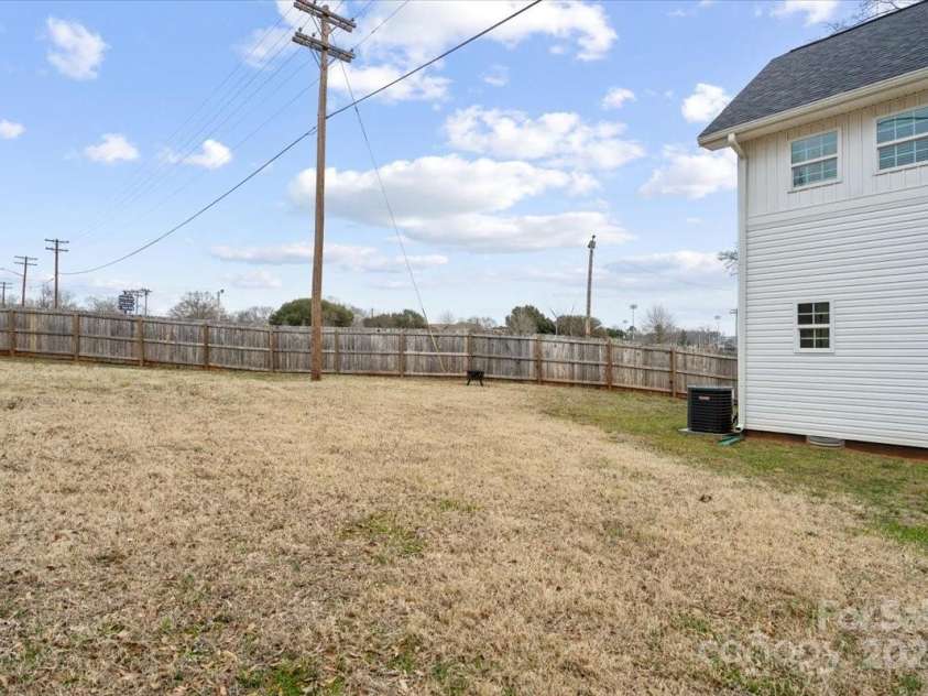 305 Wingate Court, Shelby, NC 28152.  MLS# CAR4220268, YatesRealty ID 3923. 