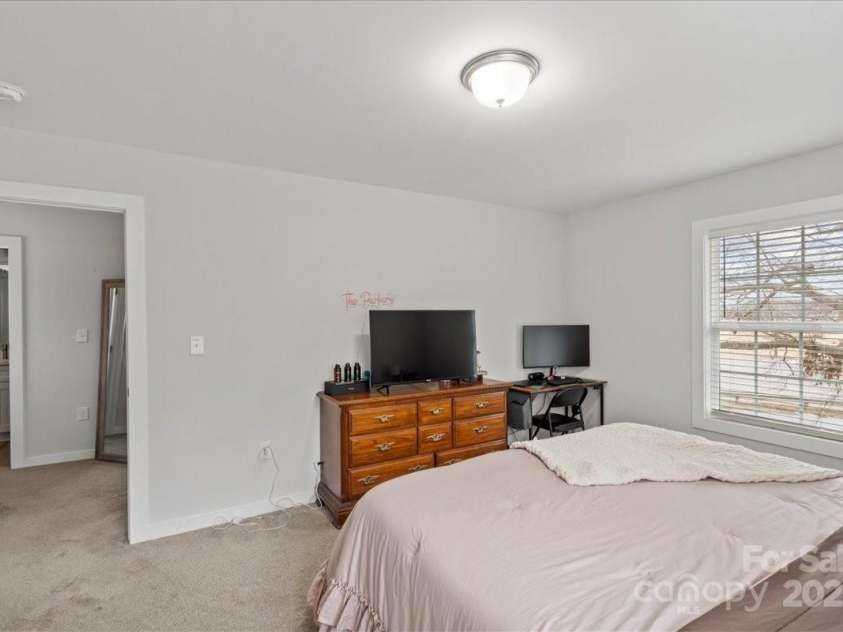 305 Wingate Court, Shelby, NC 28152.  MLS# CAR4220268, YatesRealty ID 3923. 