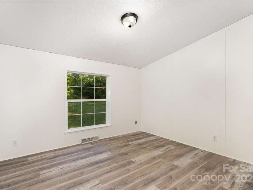 495 Brumley Road, Mooresville, NC 28115.  MLS# CAR4309551, YatesRealty ID 3923. 