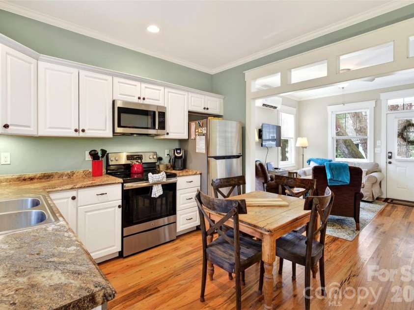 726 Rhododendron Avenue, Black Mountain, NC 28711.  MLS# CAR4353738, YatesRealty ID 3923. Kitchen/Dining