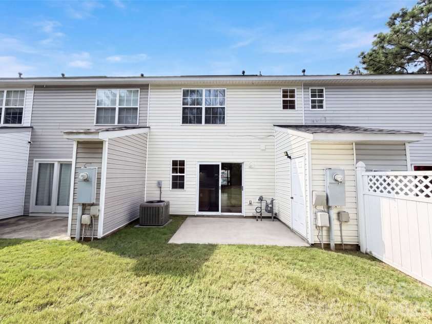 14205 Tranters Creek Lane, Charlotte, NC 28273.  MLS# CAR4402305, YatesRealty ID 39231. 