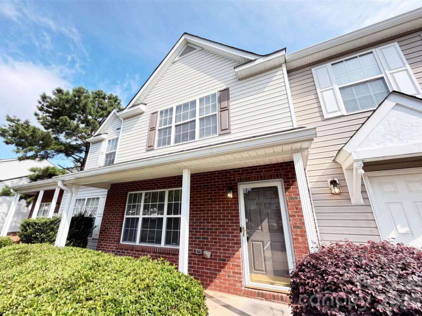 14205 Tranters Creek Lane, Charlotte, NC 28273.  MLS# CAR4402305, YatesRealty ID 39231. 