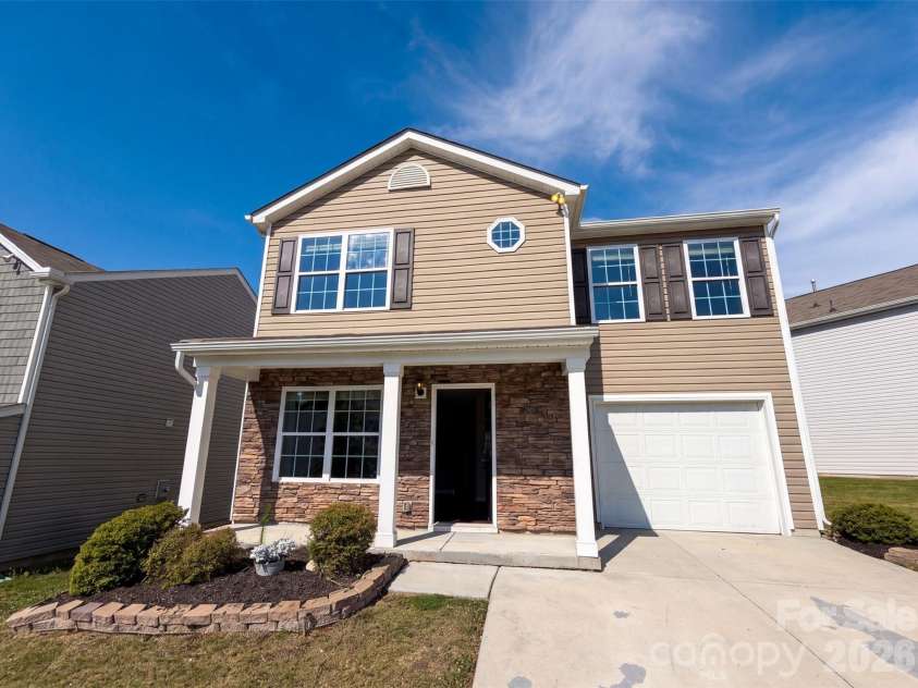 7244 Finnigan Road, Charlotte, NC 28215.  MLS# CAR4402476, YatesRealty ID 39232. 