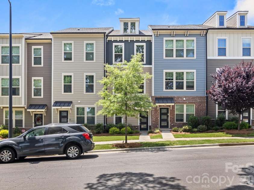 120 Judson Avenue, Charlotte, NC 28208.  MLS# CAR4393574, YatesRealty ID 39234. 