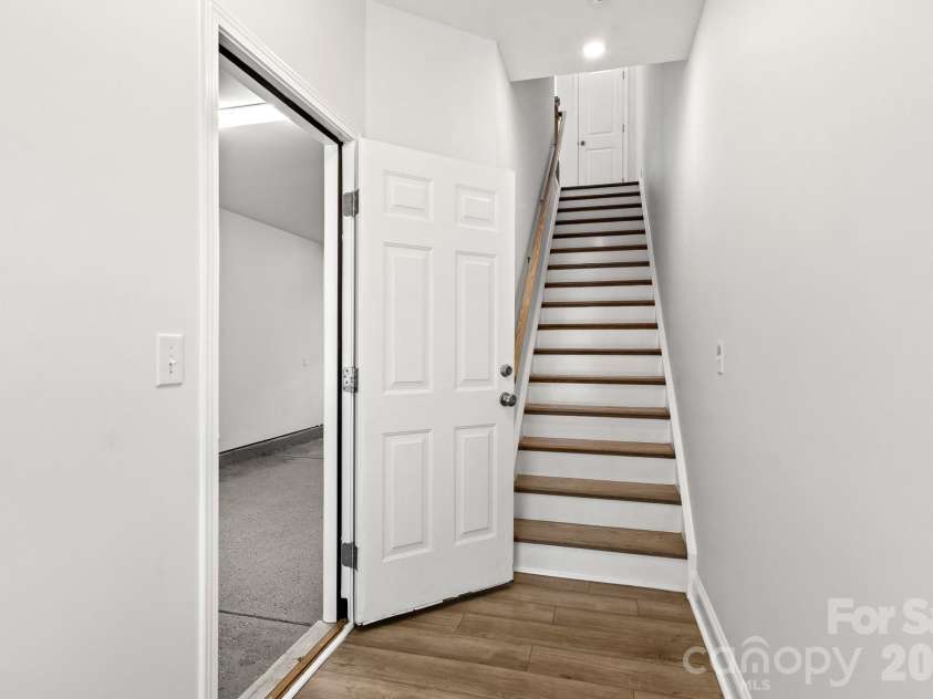 120 Judson Avenue, Charlotte, NC 28208.  MLS# CAR4393574, YatesRealty ID 39234. 