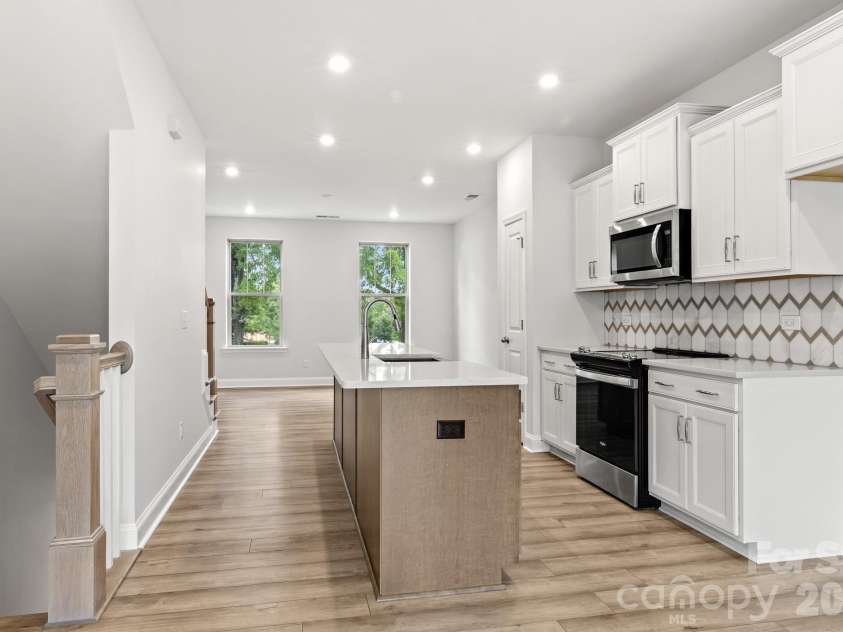 120 Judson Avenue, Charlotte, NC 28208.  MLS# CAR4393574, YatesRealty ID 39234. 