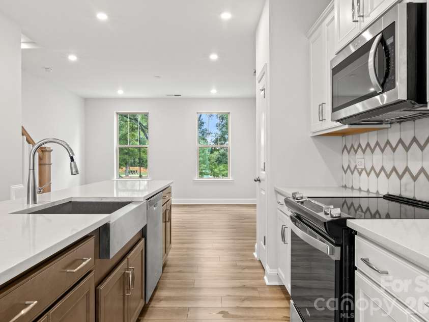120 Judson Avenue, Charlotte, NC 28208.  MLS# CAR4393574, YatesRealty ID 39234. 