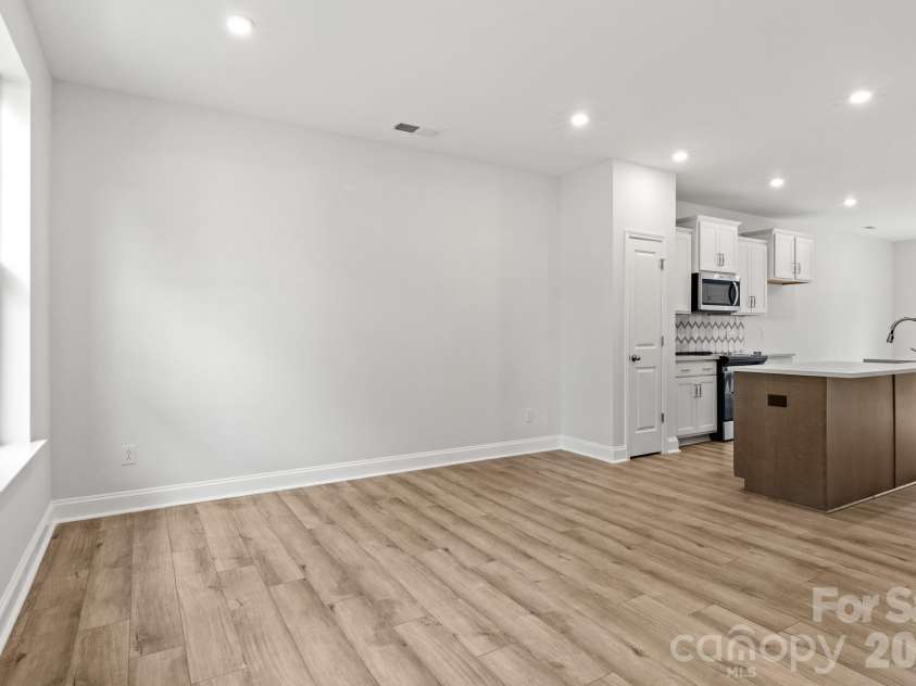 120 Judson Avenue, Charlotte, NC 28208.  MLS# CAR4393574, YatesRealty ID 39234. 