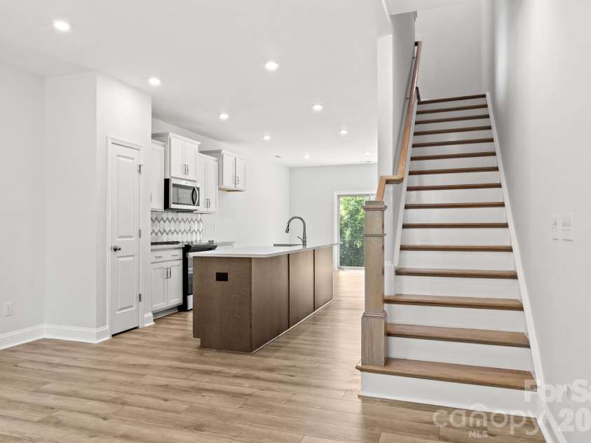 120 Judson Avenue, Charlotte, NC 28208.  MLS# CAR4393574, YatesRealty ID 39234. 