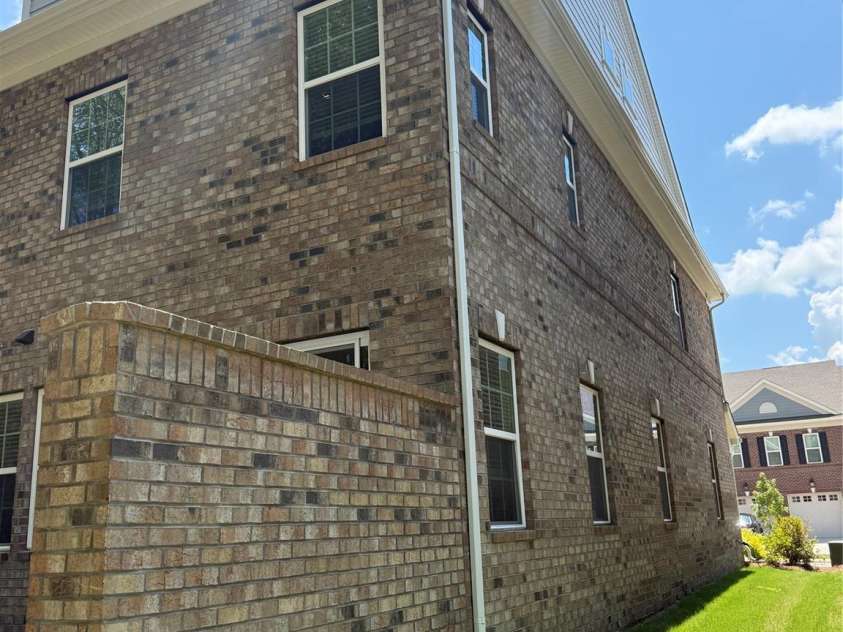12065 Lavinia Lane, Charlotte, NC 28277.  MLS# CAR4284718, YatesRealty ID 39235. Corner townhome
