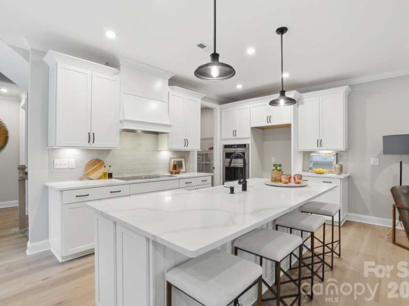 12123 Lavinia Lane, Charlotte, NC 28277.  MLS# CAR4295274, YatesRealty ID 39236. 